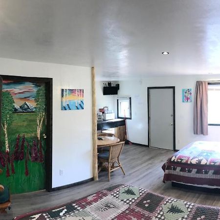 Fox N Fireweed Cabins Tok Exterior photo
