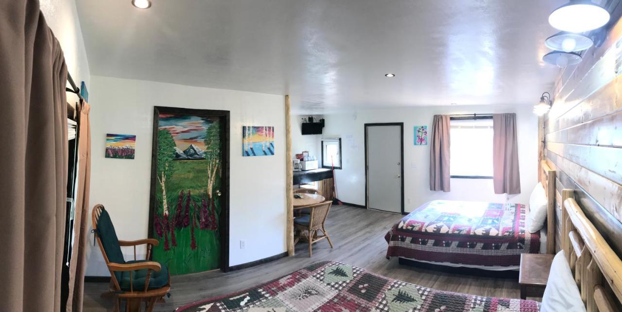Fox N Fireweed Cabins Tok Exterior photo