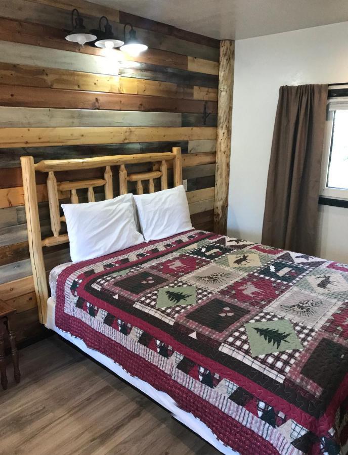 Fox N Fireweed Cabins Tok Exterior photo
